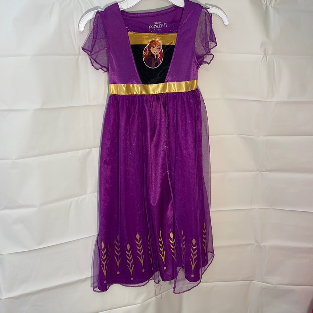 Disney Anna Frozen II nightgown. 4t great gently used condition